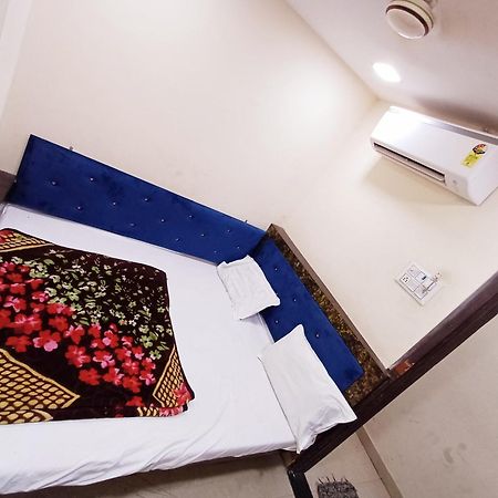 Blue Tower Ξενοδοχείο Ujjain Εξωτερικό φωτογραφία