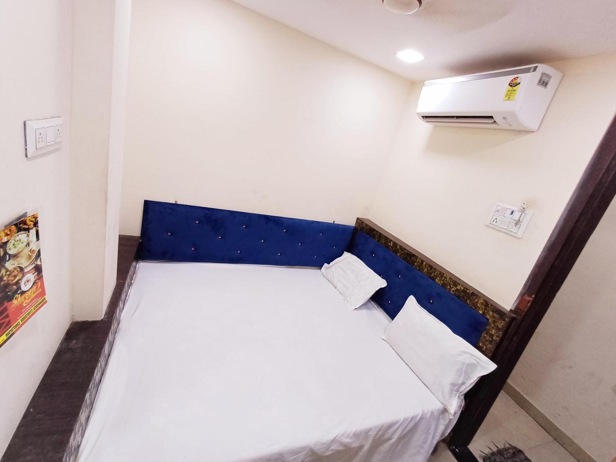 Blue Tower Ξενοδοχείο Ujjain Εξωτερικό φωτογραφία